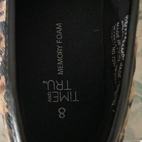 Time And Tru Leopard Memory Foam Slip On Loafers Flats Casual - Picture 6 of 7